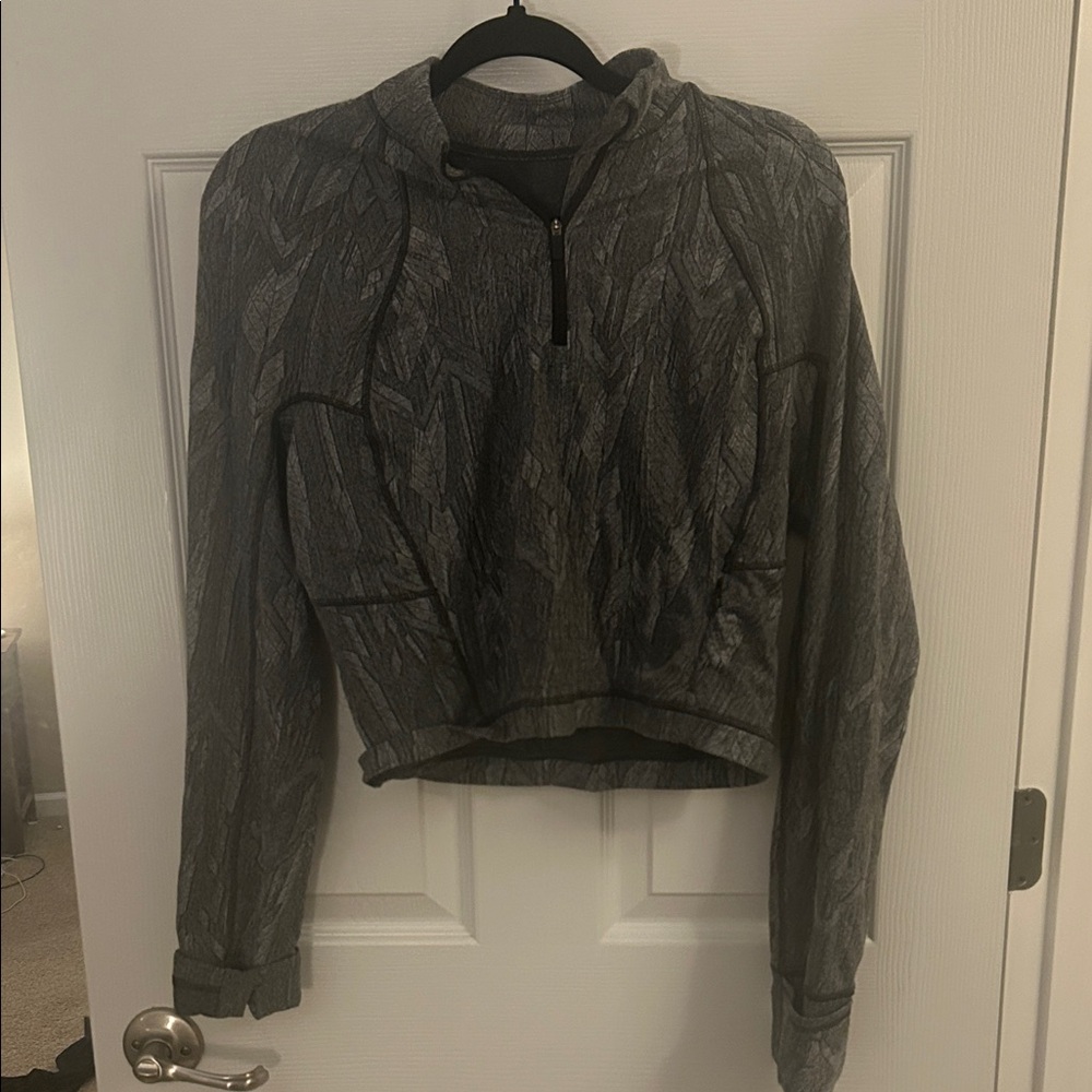 Lululemon Women’s Gray Cropped Jacket